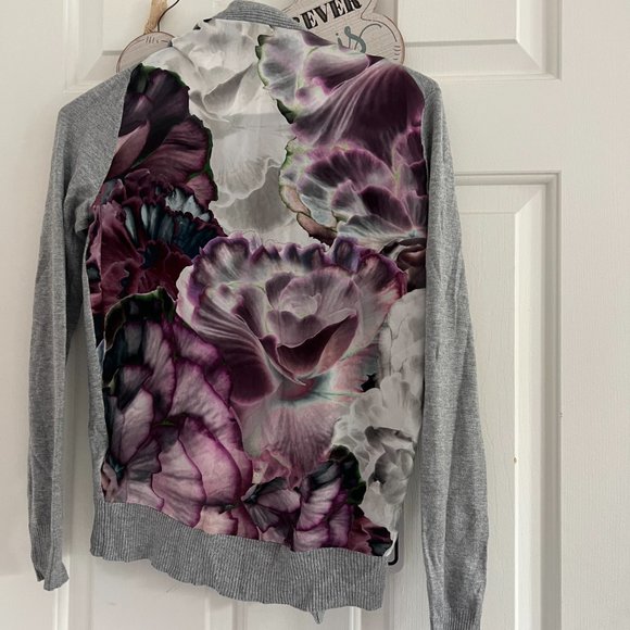 Ted Baker Rohani illuminated bloom grey purple floral cardigan sweater size 1 - Picture 5 of 11